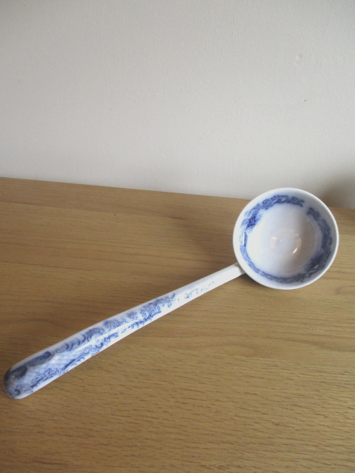 Antique Blue & White Sauce Ladle Flow Blue Style Large 32cm Long 9.5 cm Diam