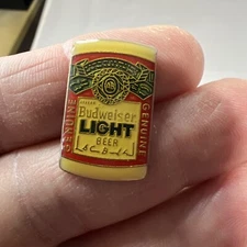 Budweiser Light Bud Light Lite Can Vintage Novelty Pin Pinback