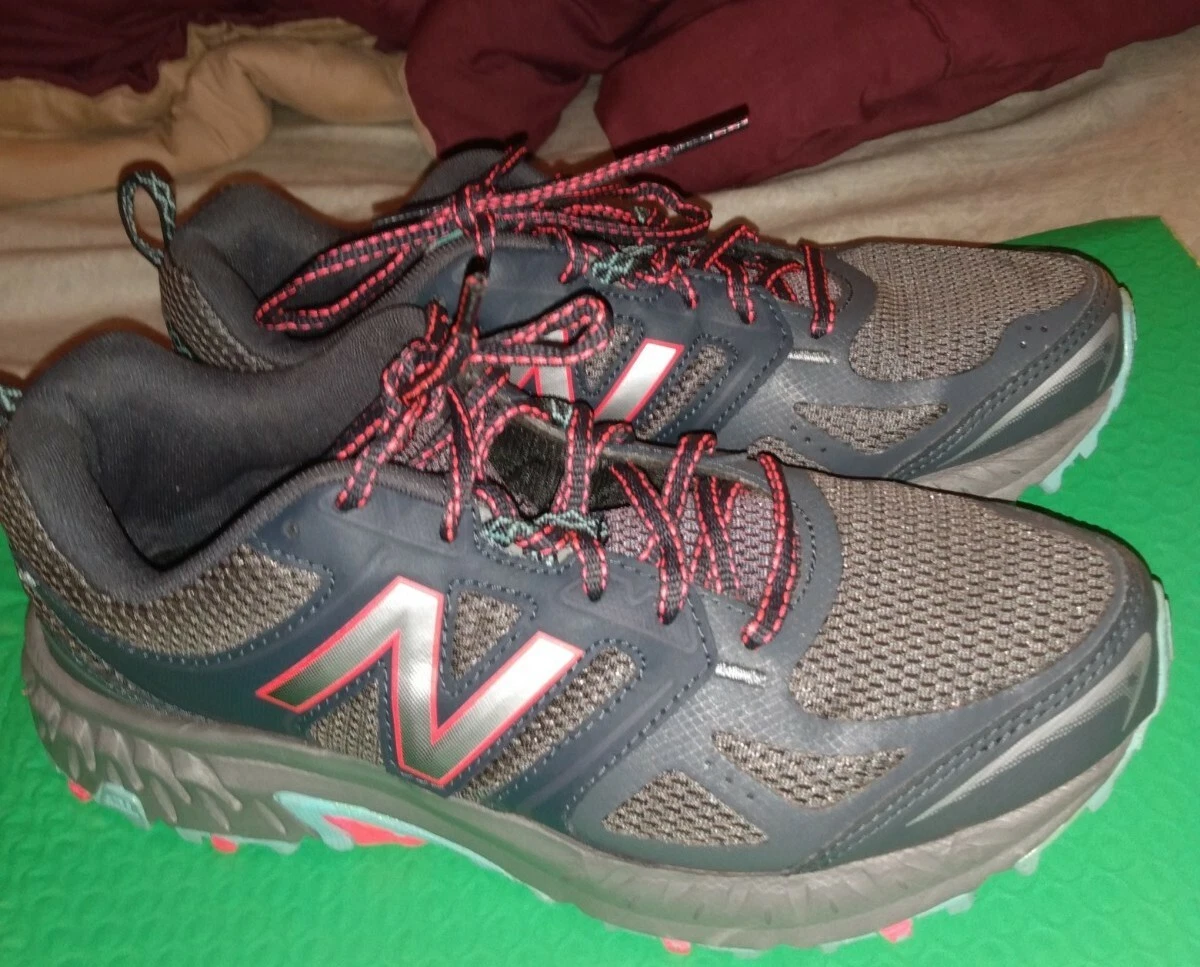 Scarpe da trail running New Balance 412 V3 da donna taglia 9 grigio per tutti i terreni WTE 41203