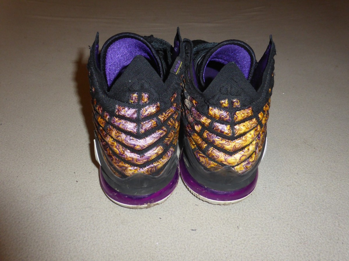 Nike LeBron 17 スリッポン シューズ ブラック/パープル Nike LeBron XVII GS 17 LBJ Lakers Black Purple Gold BQ5594