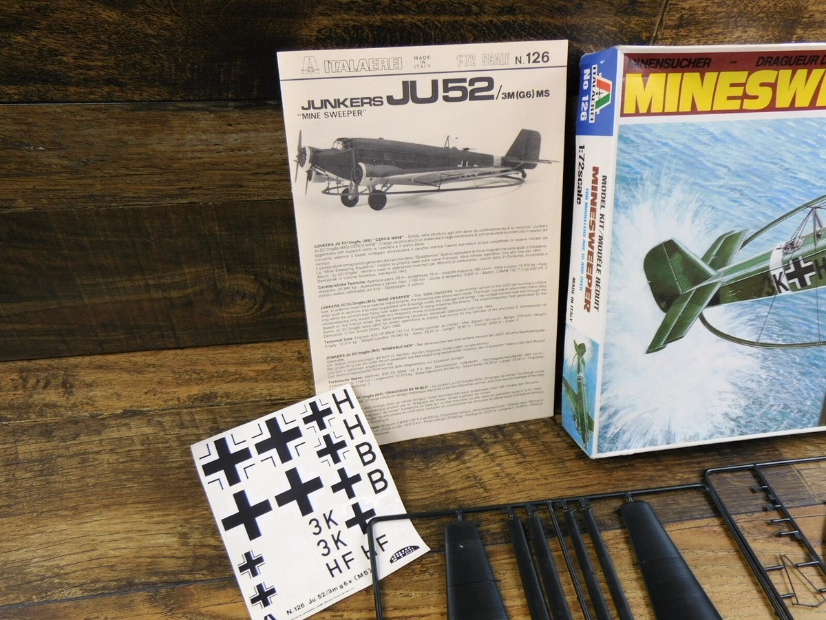 Italaerei Junkers JU52/3M(G6) MS Minesweeper 1/72 Scale