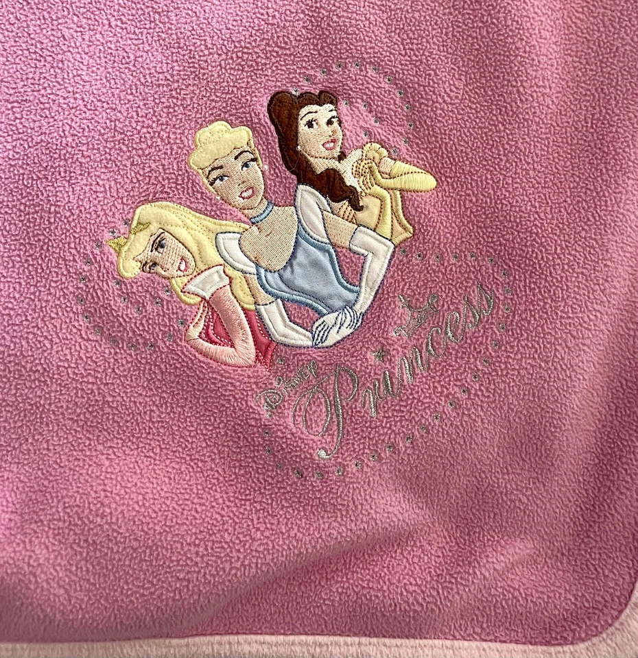 Manta Princesa Vintage Exclusiva Disney Store Rosa Vellón 50x60" Bordada Foto 2 de 3