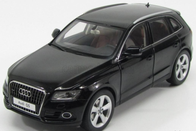 KYOSHO 2013 AUDI Q5 4-DOOR PHANTOM BLACK 1:18*Brand New! RARE FIND