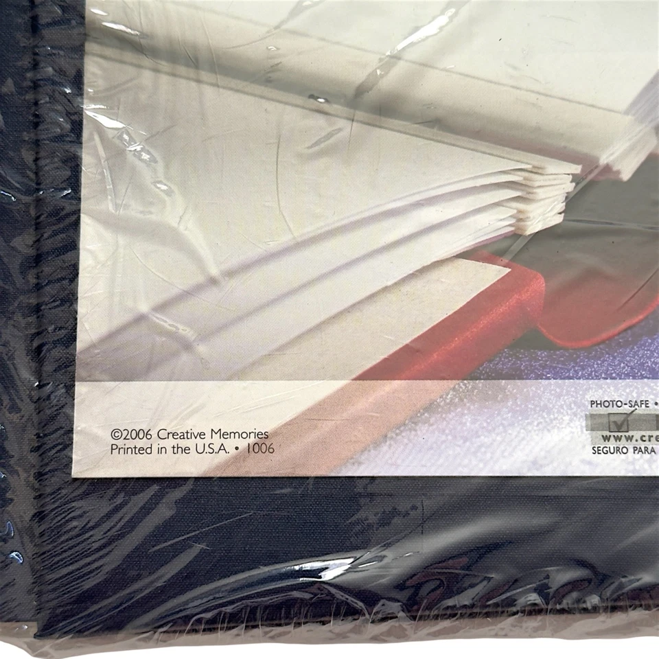 Álbum Creative Memories Flex Bisagra Azul Marino con Páginas Naturales 7x7 y Protectores de Página Foto 3 de 4