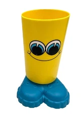 Vintage Deka Footsie Tootsie Yellow Plastic Tumbler Cup Happy Face 11 oz 