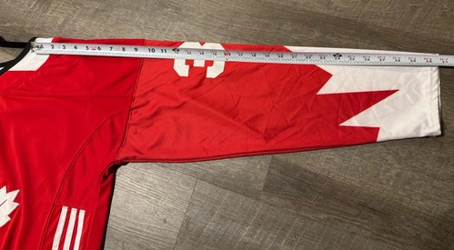 Seltenes rotes Toronto Maple Leafs Auston Matthews #34 Trikot Adidas Größe L - Bild 10 von 10
