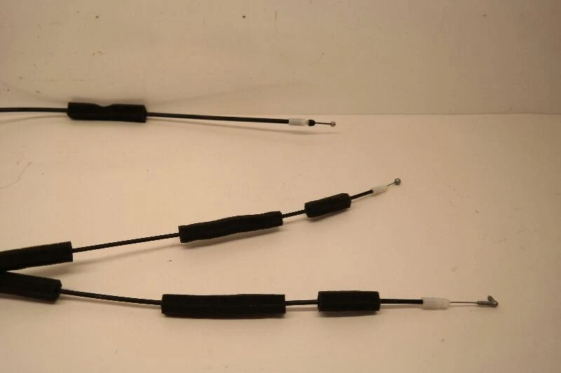 Atuador de trava traseira esquerda Toyota Tundra 07-19  - Imagem 4 de 4