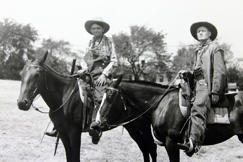 1930 Vintage Cowboy Pony Express Reiter Parade Foto Festzug des Reisefortschritts - Bild 2 von 4