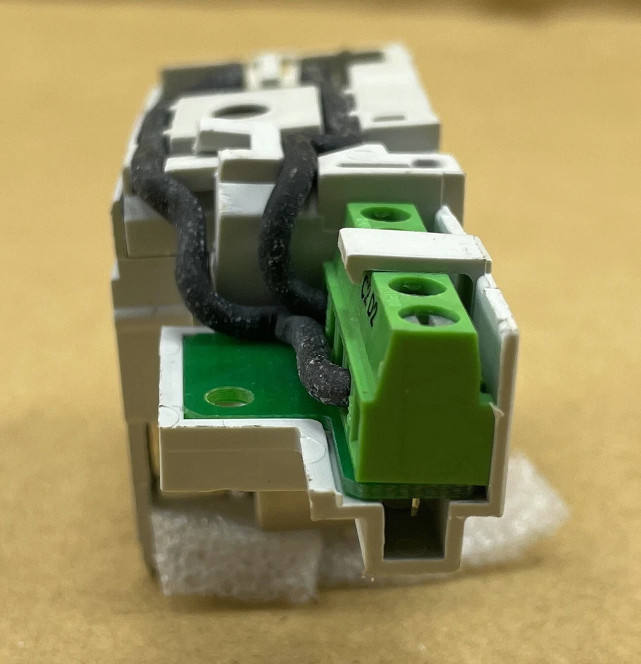 ABB 1SDA054873R1 SOR-C T4-T5-T6 Shunt Opening Release 220-240VAC - 220-250VDC - Image 4 of 4