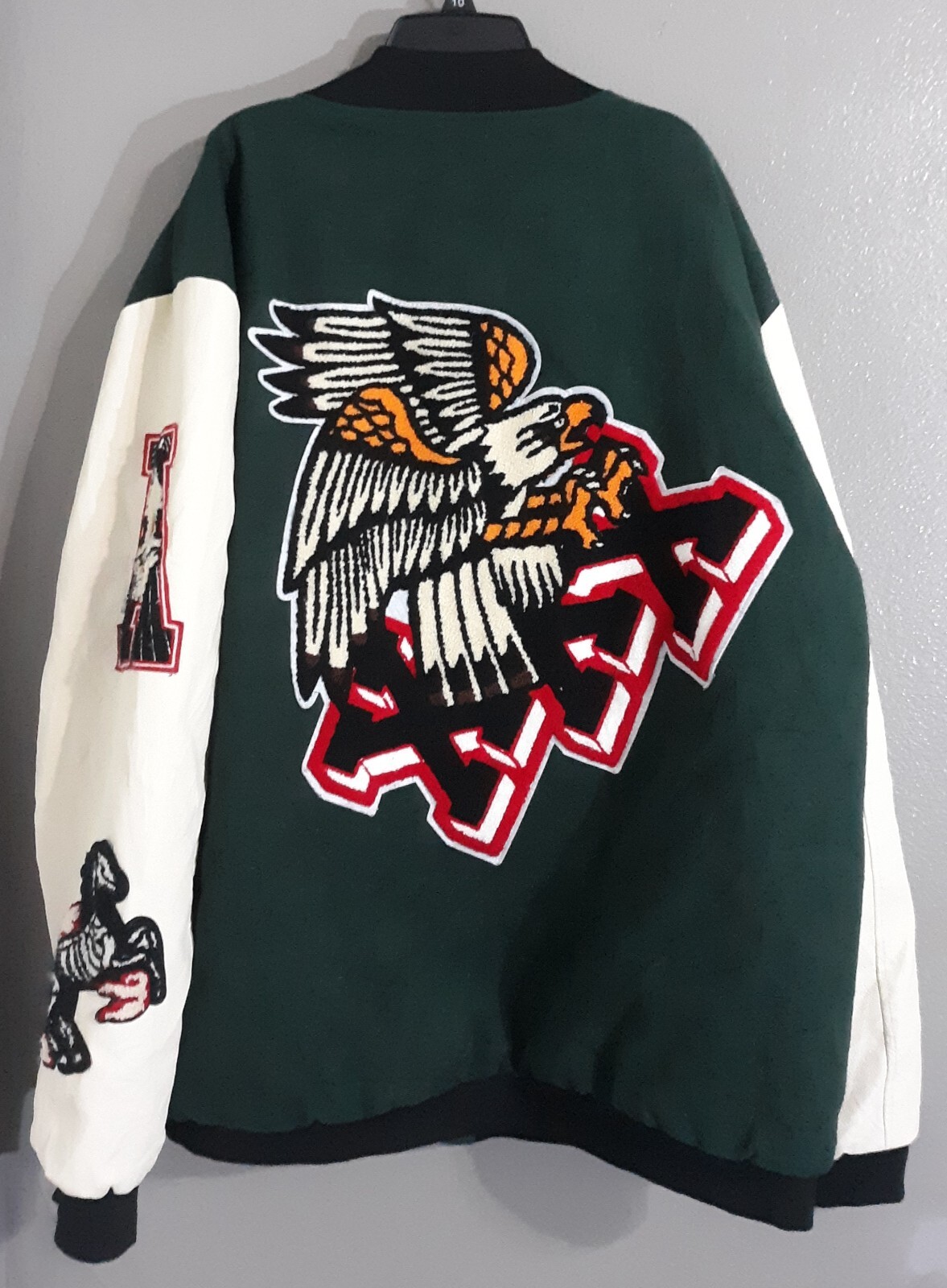 Picture 1 of 10