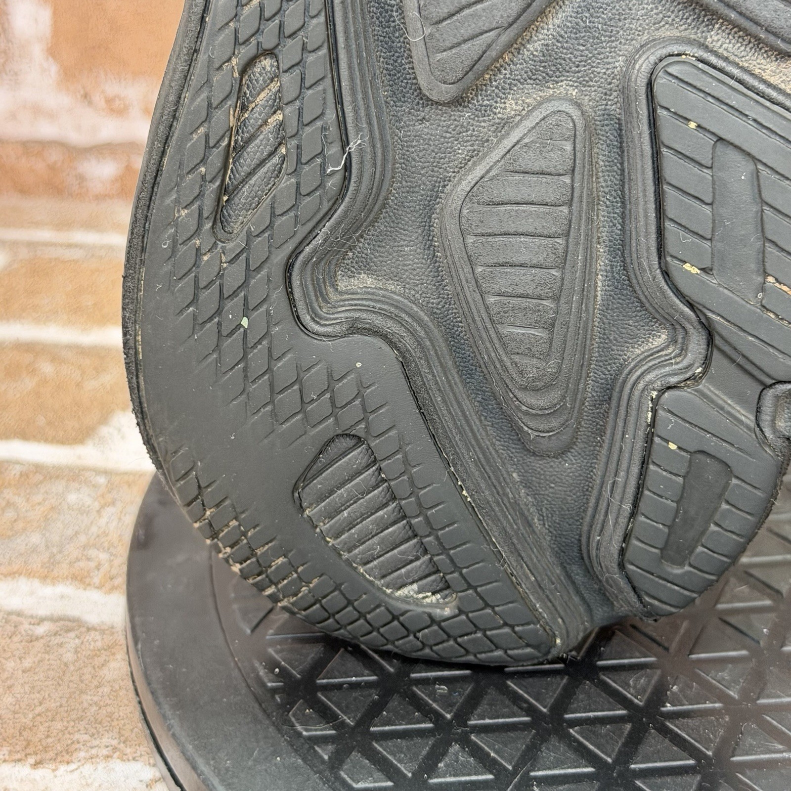 Hoka One One Bondi 6 Athletic Running Shoes Triple Black Men’s Size 11.5 thumbnail 8