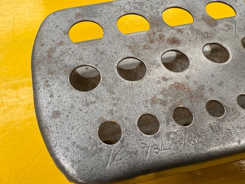 Soporte para brocas de metal sin marca vintage - Imagen 2 de 12