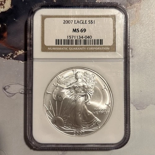1 Oz Silver - 2007 American Silver Eagle $1 NGC MS69 Brilliant Uncirculated