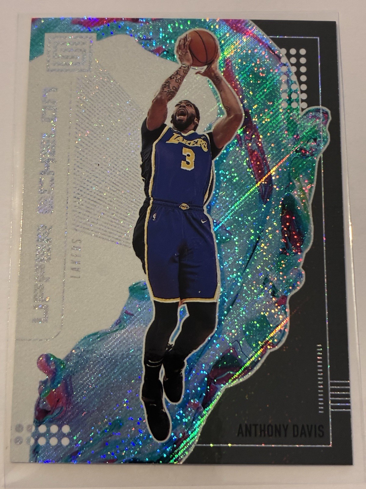 2019-20 Panini Stratus Anthony Davis Upper Echelon #4 Lakers