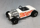 Vintage 1975 Hot Wheels '32 Roadster White Hong Kong Blackwalls (2)