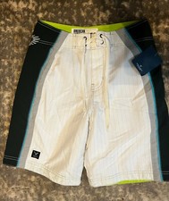 NWT Mens American Eagle Board, 26 waist