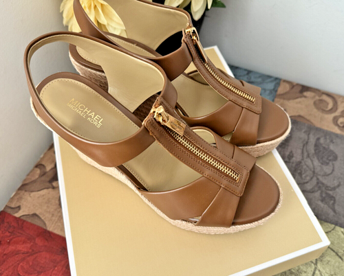 Michael Kors Roslyn Wedge Sandal In Luggage Brown Size 8.5 NEW - Picture 4 of 5