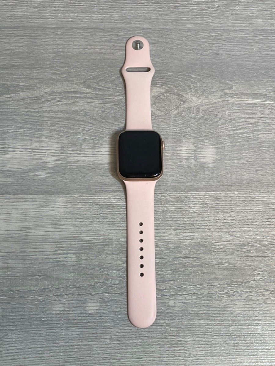 Apple Watch Series 5 40mm 44mm ALL COLORS W/ Sport Band GPS