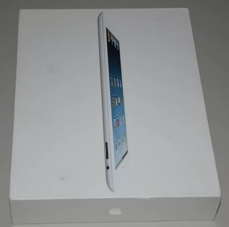 Apple iPad Gen 4 128 GB Wi-Fi + GSM 4G Cellular ME401LL/A Unlocked iOs ver 8.4.1 - Image 3 of 4
