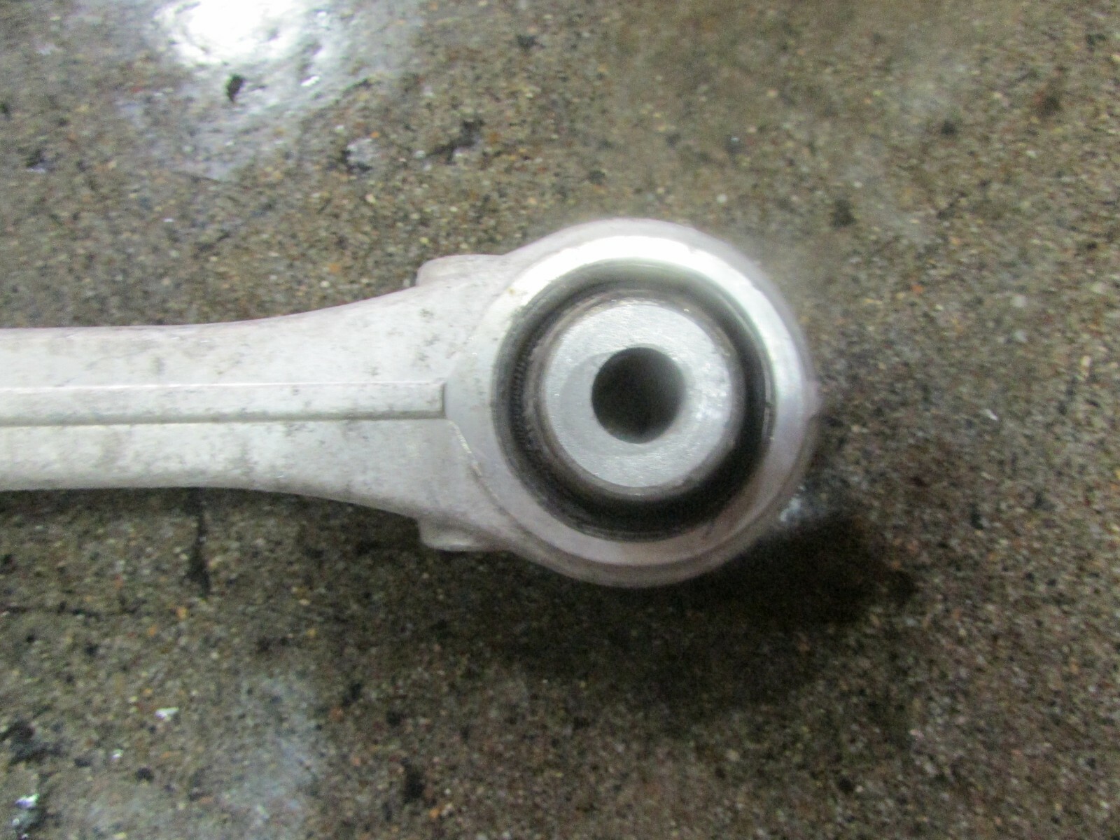 2014 Maserati Quattroporte, Ghibli, Rear Lower Wishbone Arm, Used, P/N 670002808