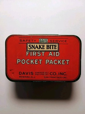 Vintage Davis Emergency Equipment Co. Snake Bite First Aid Pocket Packet Tin 