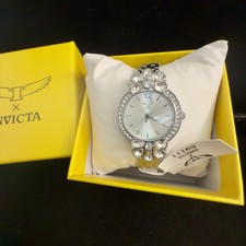NEW Invicta Wildflower Women\'s Watch 30mm,‎ Silvertone Steel (69111) #0323 Wildflower model 69111 | InvictaWatch.com main image 4