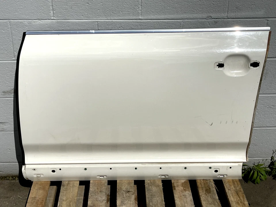 VOLKSWAGEN TOUAREG 2004-2010 CONDUCTOR PUERTA DELANTERA CARCASA OEM BLANCO Foto 2 de 4