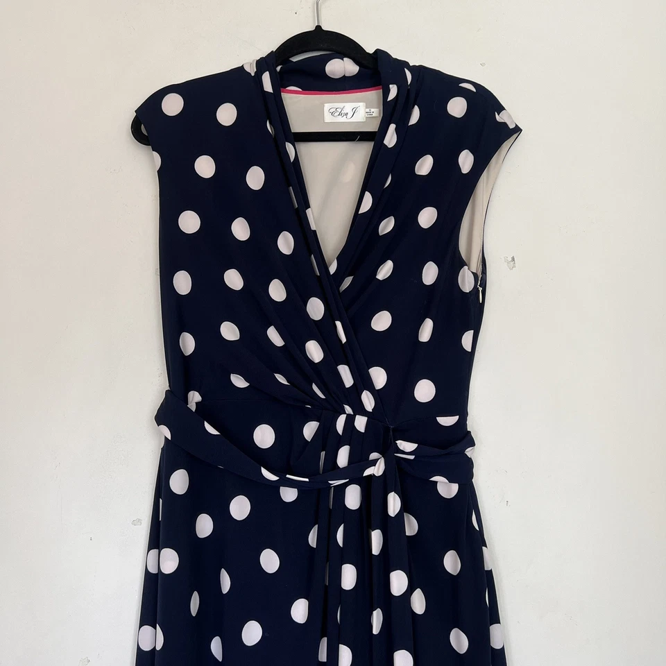 Eliza J. Vestido Talla 10 Imitación Envoltura Azul Marino Blanco Lunares Cinturón Sin Mangas Foto 4 de 4