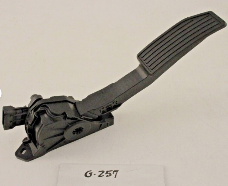 New OEM GM Accelerator Gas Pedal 2015-2022 Colorado Canyon