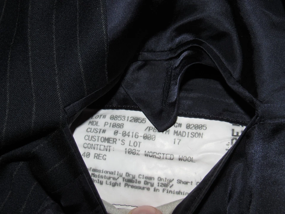 HICKEY FREEMAN Barneys NY Men's 40 Reg Wool Suit Blue Stripe 31 X 31 Pleat Cuff - Image 3 of 4