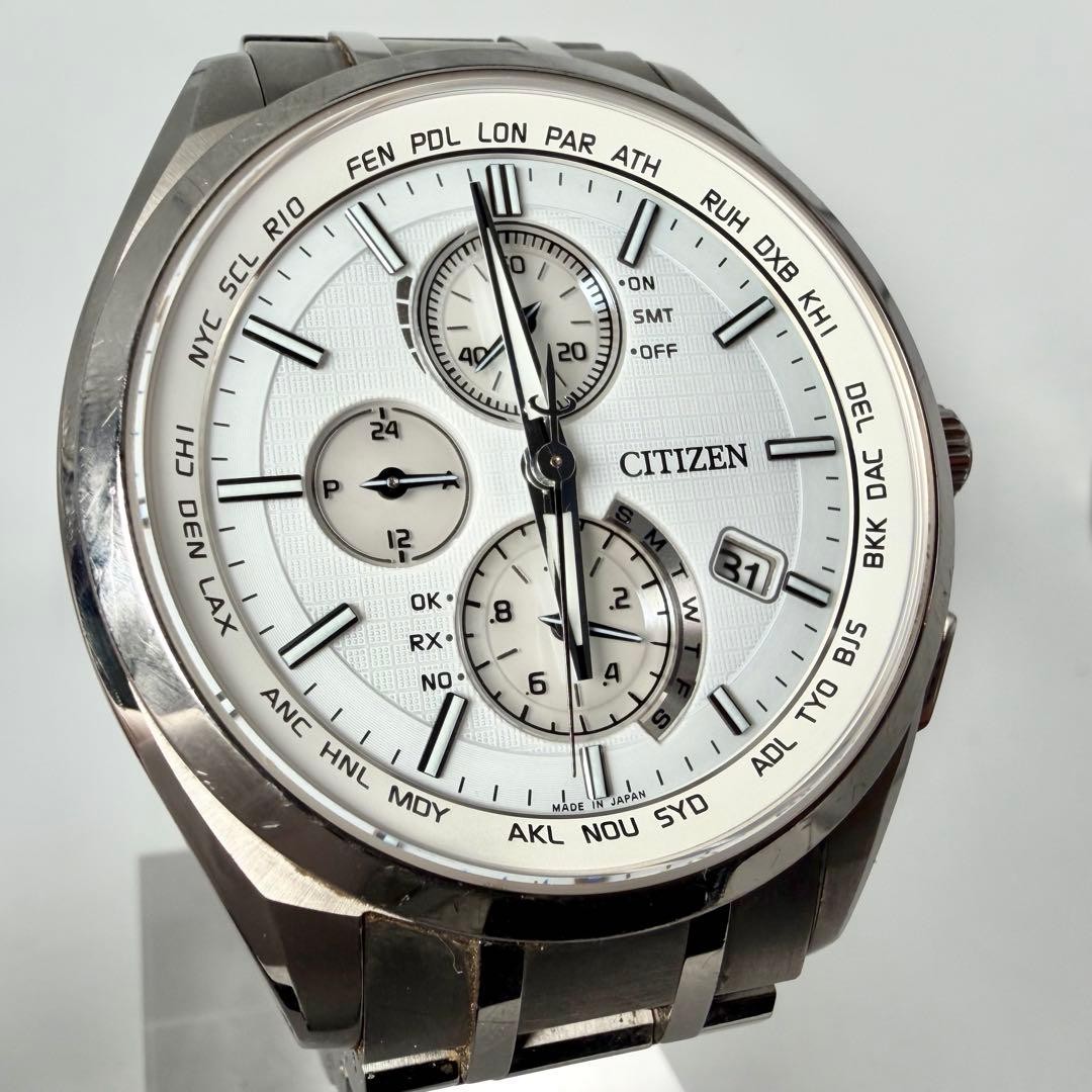 Citizen Eco Drive H804-T018696 Watch Good Condition Working image 5