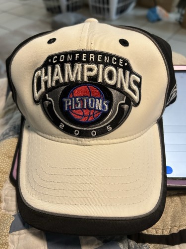 Vintage Detroit Pistons 2005 Conference Champions Reebok Strapback Cap Hat NOS