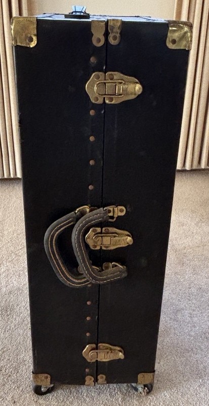 Vintage Steamer Luggage Trunk On Wheels 30x18x10”