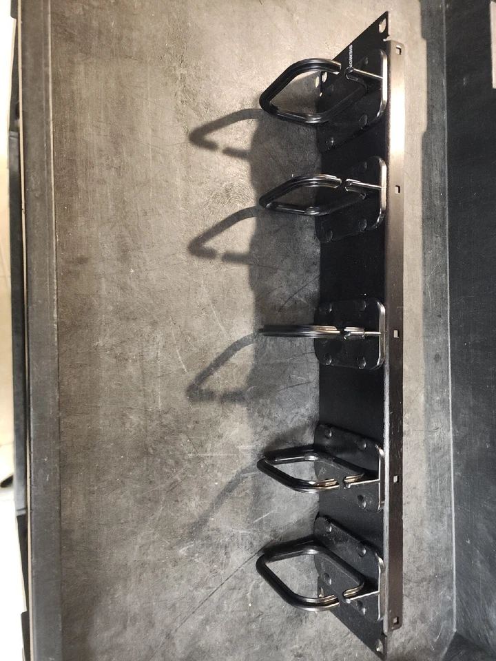 Siemon 2U 5R Cable Manager Organizer 19" WM-144-5 CM08 - Image 2 of 3