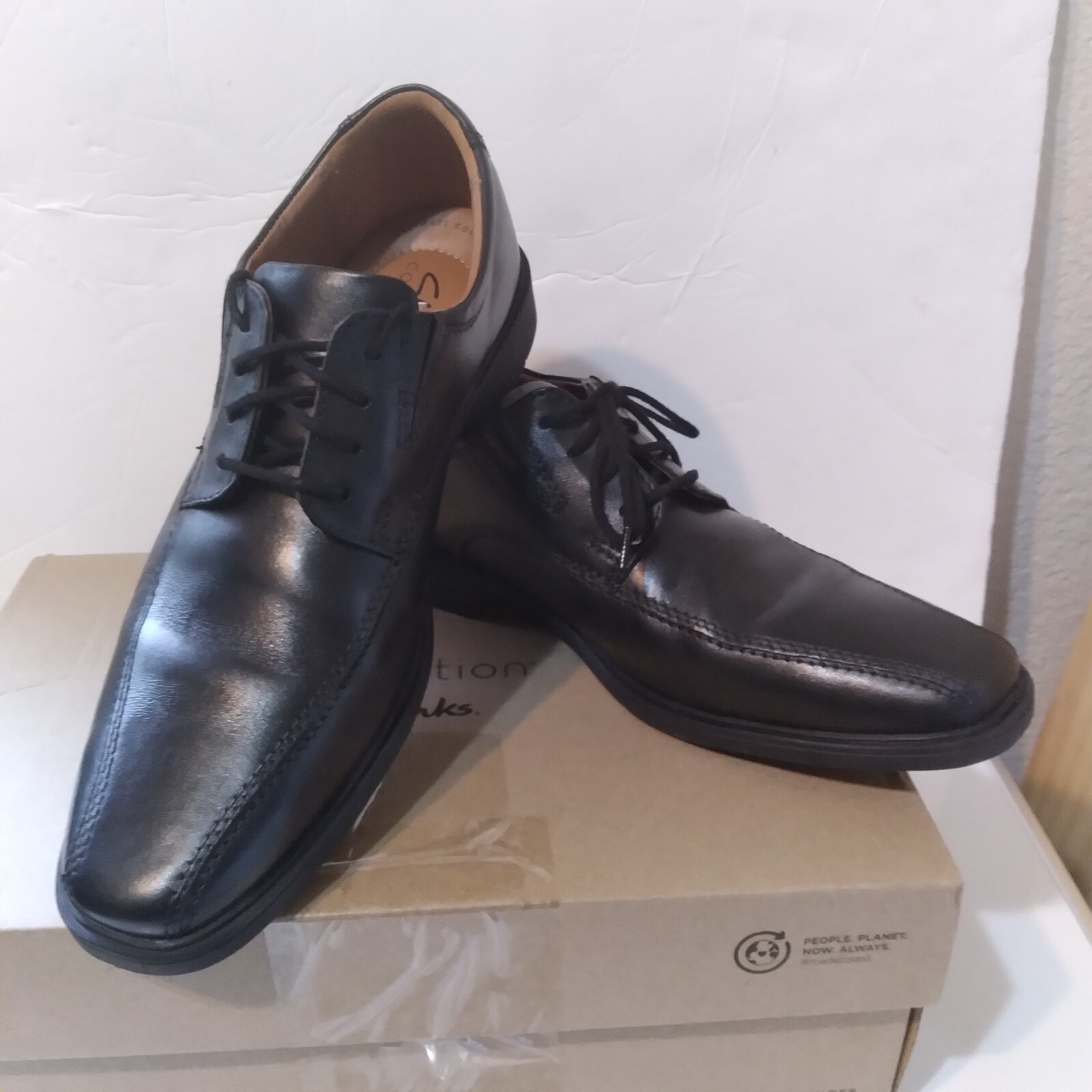 SAOLA Scarpe eleganti Clarks Tildan da uomo taglia 7 nere in pelle Oxford