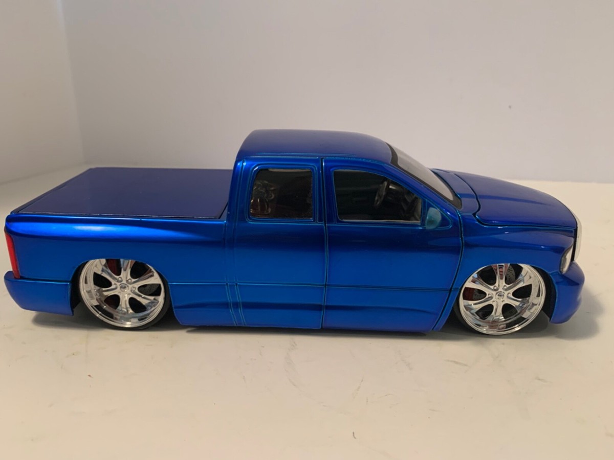 【JADA】1/18 DUB CITY ダッジラム 2003年製 黒 JADA DUB CITY 2003 BLACK DODGE RAM 1/18 SCALE | eBay