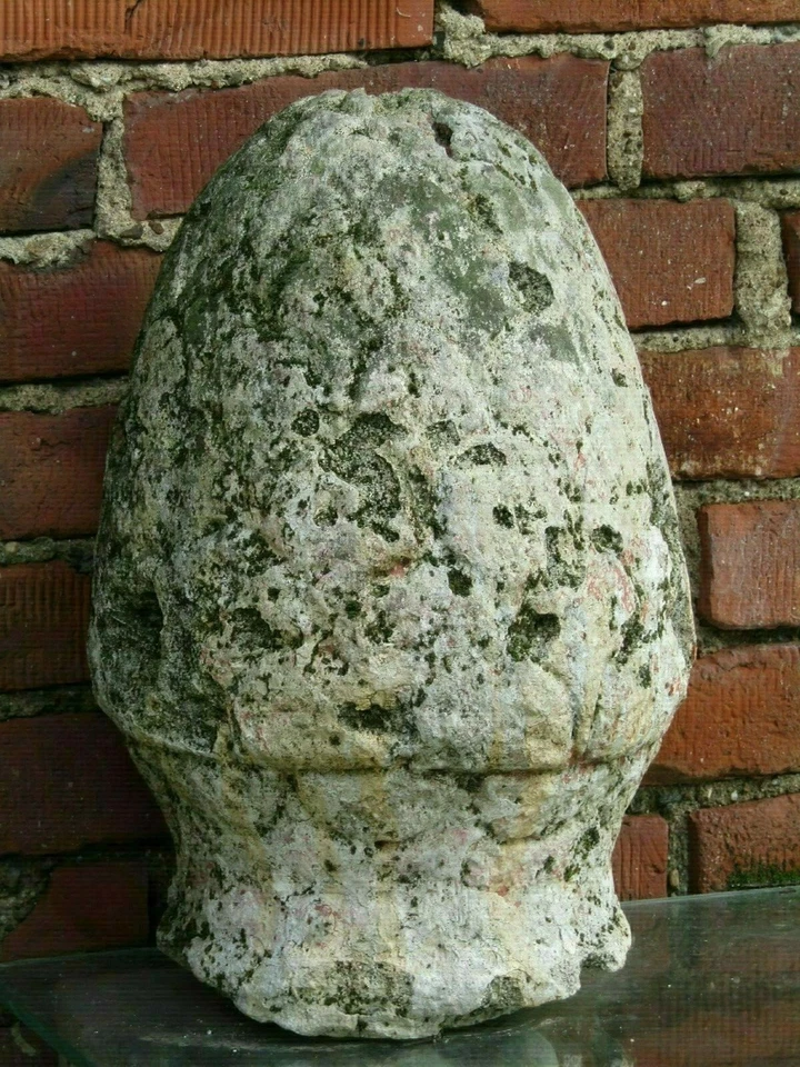 Sculture PINNACOLI . TERMINALI A FORMA DI PIGNA IN PIETRA LECCESE ( LECCE ) XIX - Immagine 4 di 4