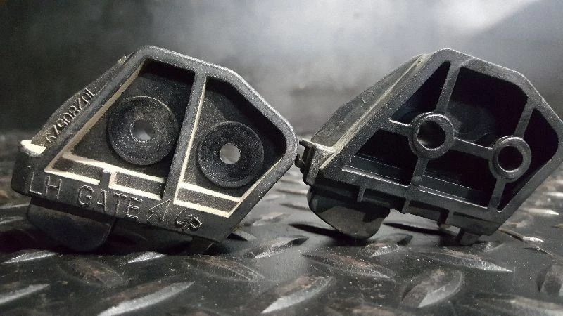 Chevrolet Venture 2002 puerta levadiza cuña izquierda/derecha Foto 4 de 4