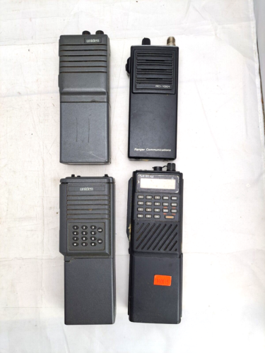 Lot of 4 Vintage Handheld CB Radios Walkies Uniden, SEA700, Ranger For Parts - Afbeelding 1 van 9