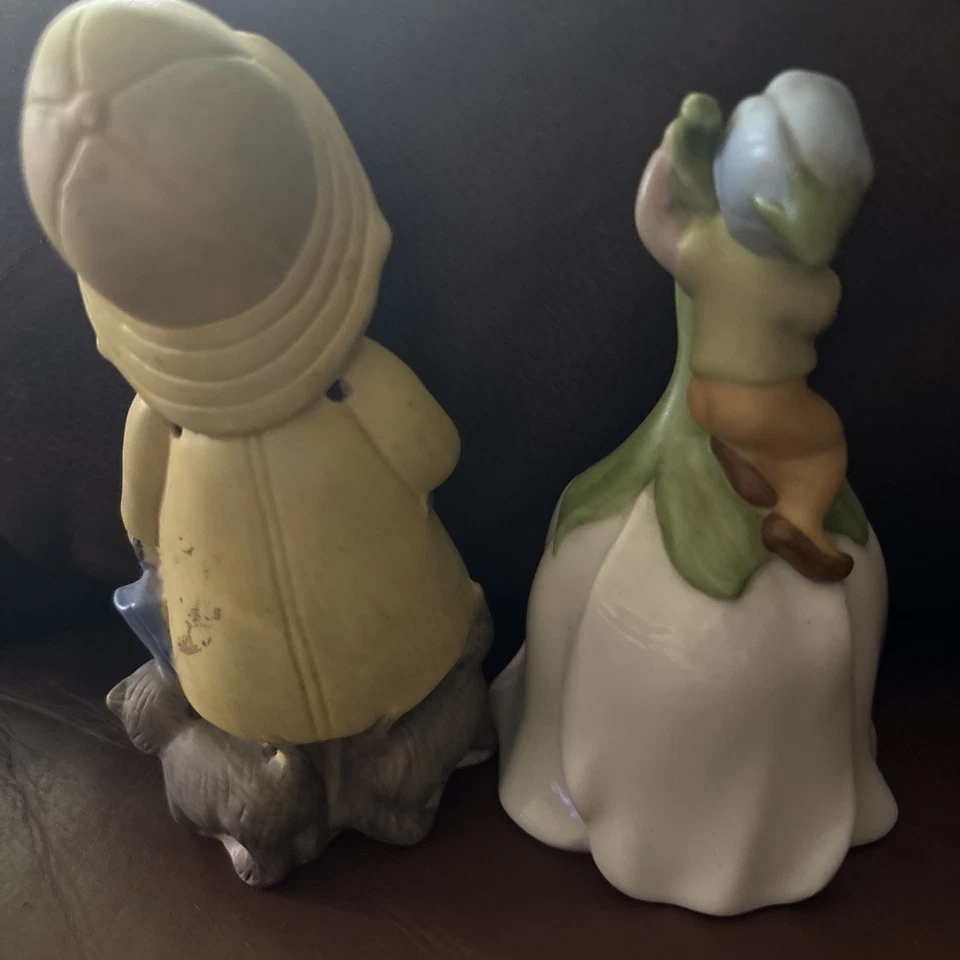 VINTAGE Porcelain JASCO MORTON SALT GIRL WITH CATS & Avon 1983 Flower Bell Lot - Image 3 of 3