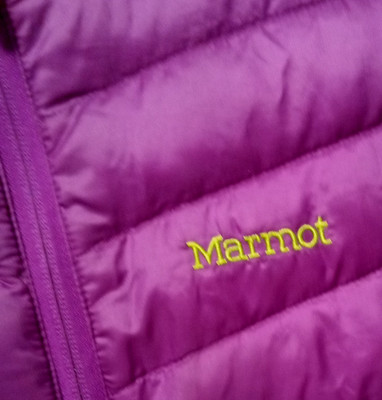 MARMOT Purple Lemon LOGO 700 FILL Women Size XS DOWN Jacket With Zipped Pockets