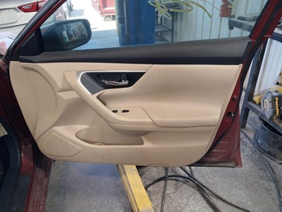 2017 Nissan Altima Right Front Door Trim Panel Tan Used 433052