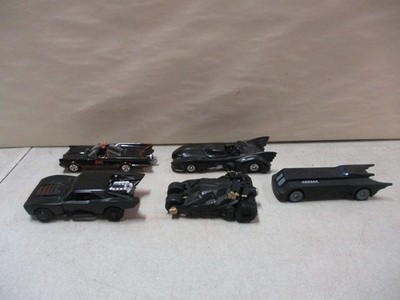 5 Hot Wheels Batman Batmobiles with Tumbler 1/43