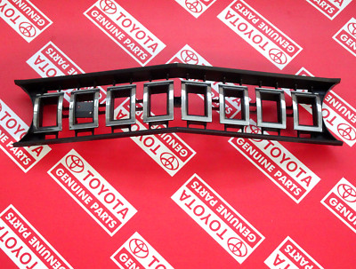 1975 1976 1977 Toyota Celica TA23 TA28 RA24 RA29  Front Grill