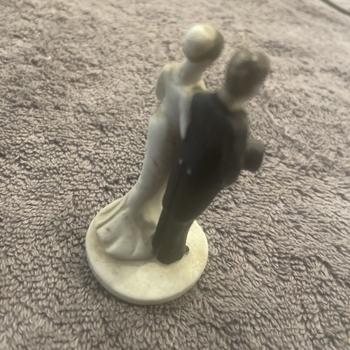 Vintage Wedding Bride & Groom cake topper 3” porcelain Made In Japan - Picture 3 of 4