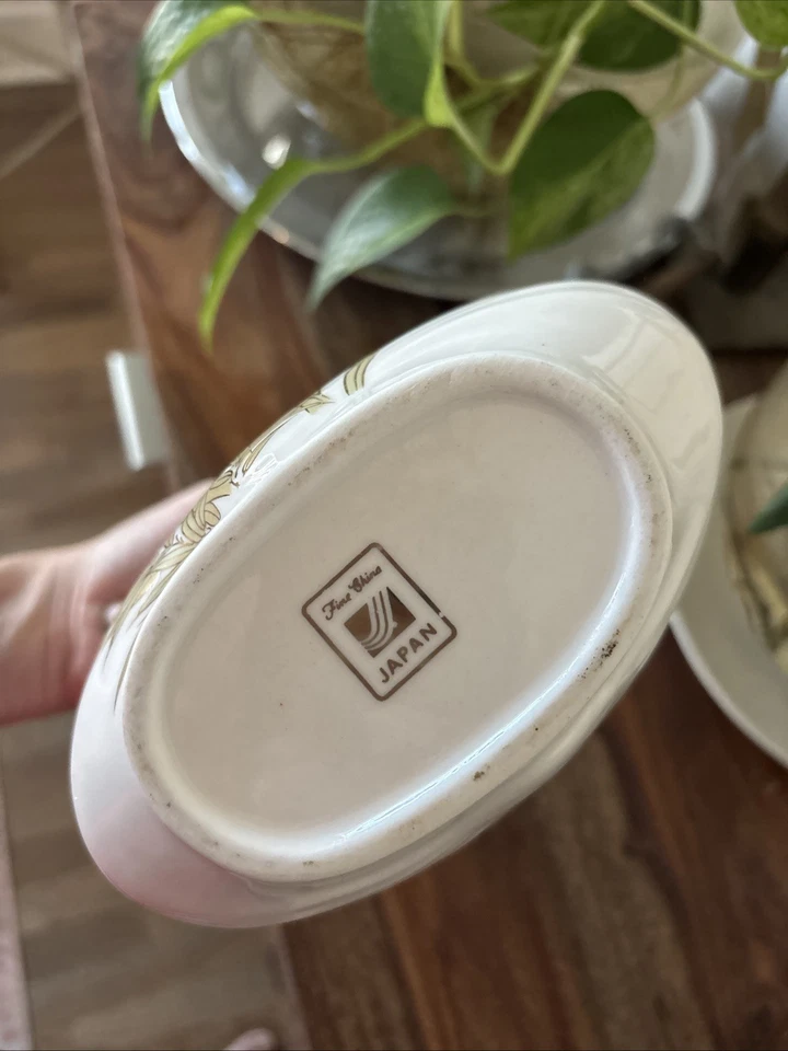 Jarrón blanco chino vintage japonés de porcelana de los años 80 - flores iris mariposa Foto 3 de 4