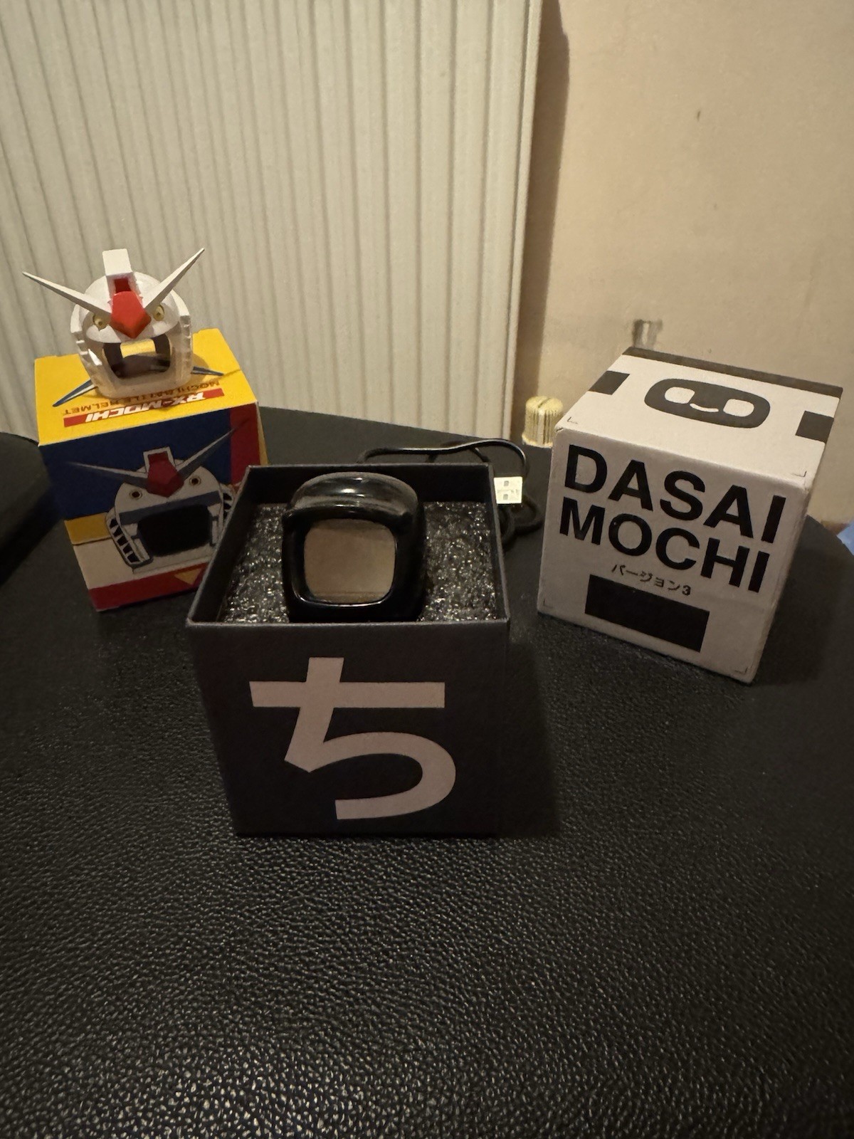 Dasai Mochi 3 Midnight Black JDM + Gundam Helmet