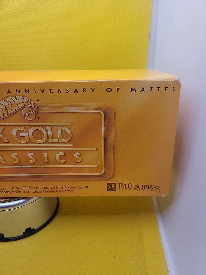 1995 Hot Wheels FAO Schwarz 24K Gold Classics Set of 3 Cars 540K Talbot Phantom - Image 3 of 4