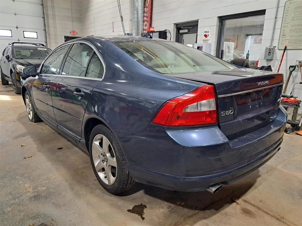 Engine Computer/Module Ecu/Ecm/Pcm 2008 S80 Sku#4084872 - Image 3 of 4