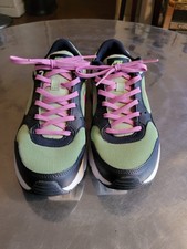 NIKE  GREEN, PINK.AND BLACK. Big Youth 6